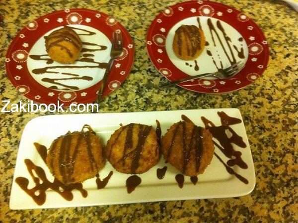 طريقة عمل كرات البوظة المقلية بالصور