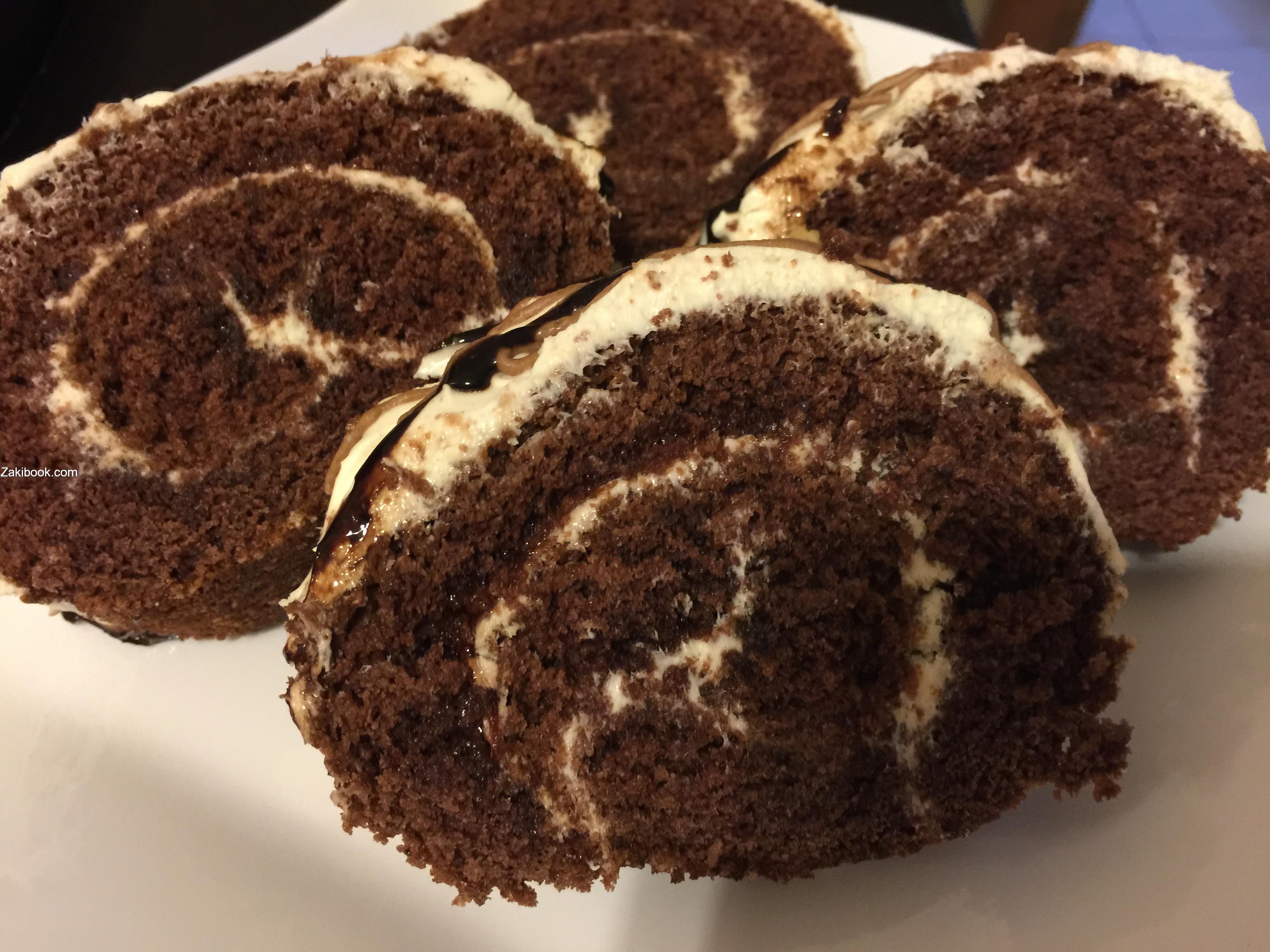 سويسرول الشوكولاته بالكريمه