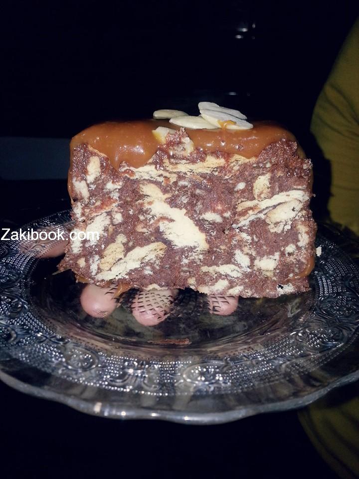 طريقة عمل الليزي كيك المكسوة بالتوفي والمكسرات