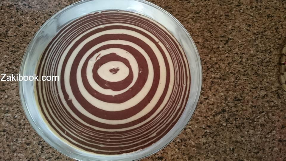 طريقة صنع الكيكة المخططة