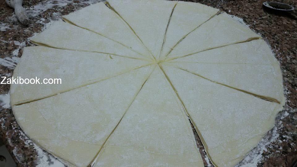 أفضل طريقة كرواسون هش ومورق خطوة بخطوة بالصور