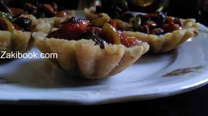 ميني مدلوقة بالمكسرات