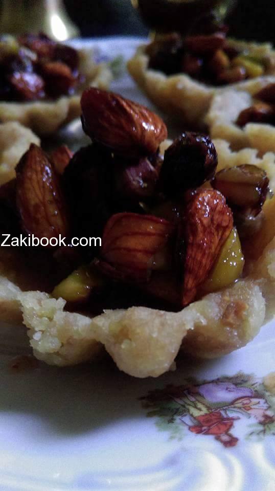 ميني مدلوقة بالمكسرات