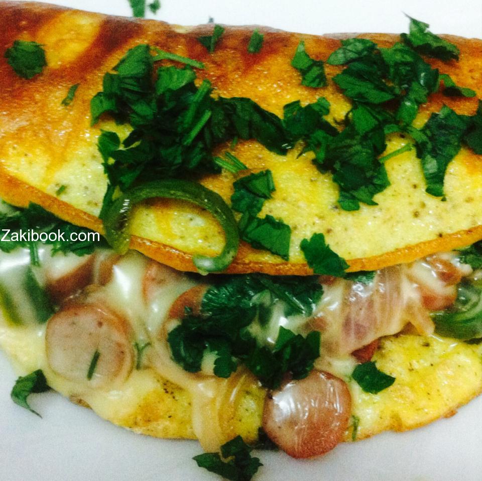 عجة بيض بالنقانق