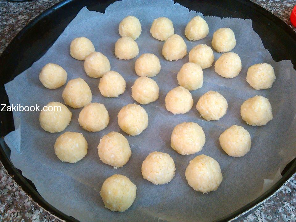 اقراص جوز الهند مقرمشة من برا وطرية من جوا