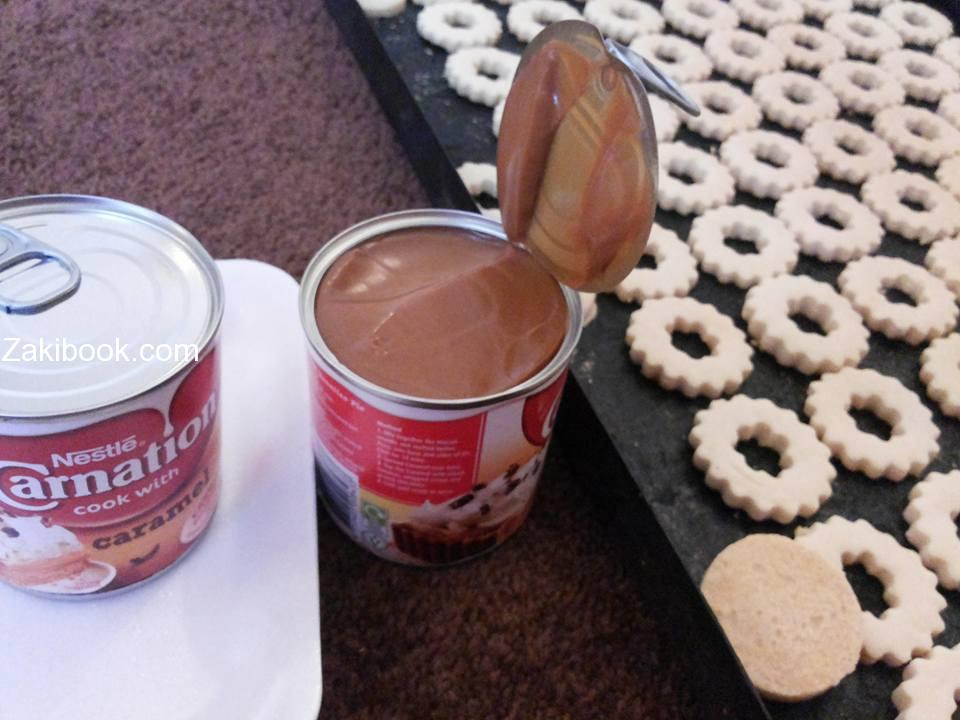 بسكويت بحشو الكراميل