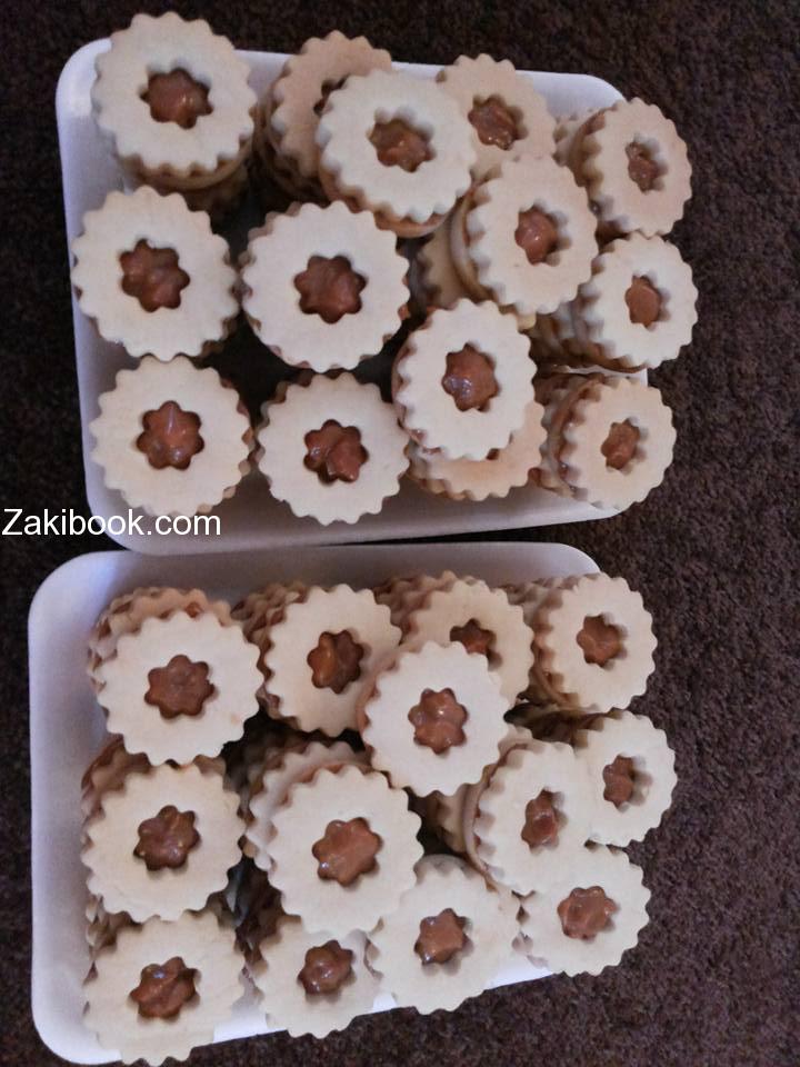 بسكويت بحشو الكراميل