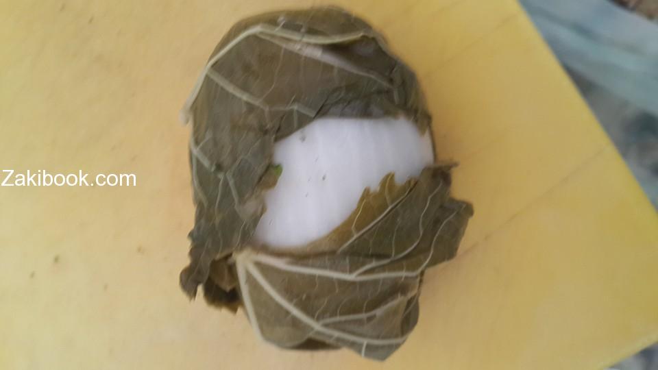 محشي البصل مع ورق العنب 
