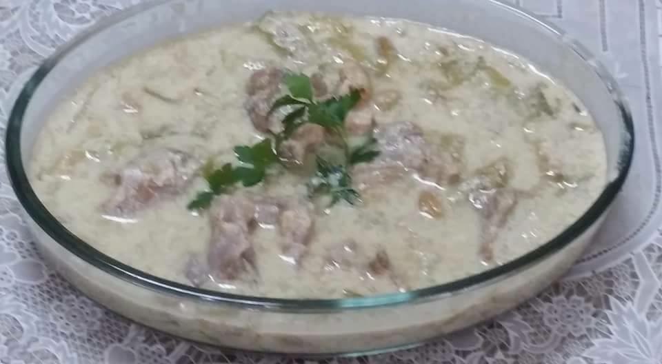 الفول الأخضر باللبن بطريقة صحية