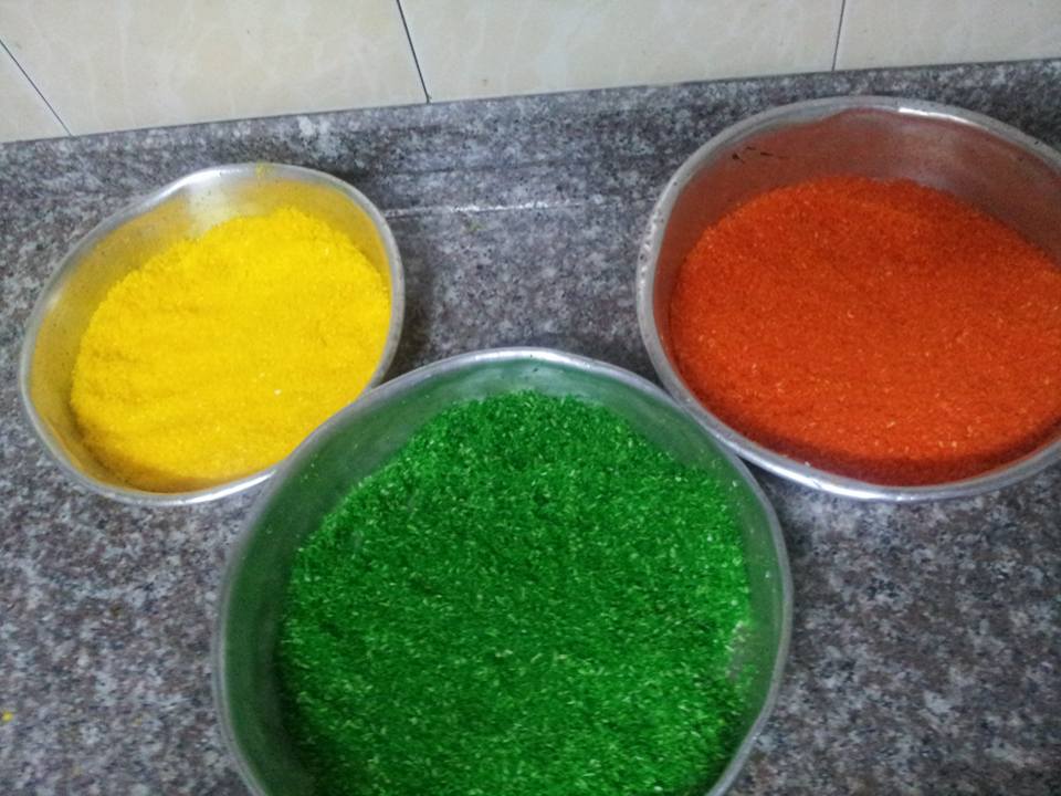 جوز الهند الملون للتزيين الكيك والحلويات