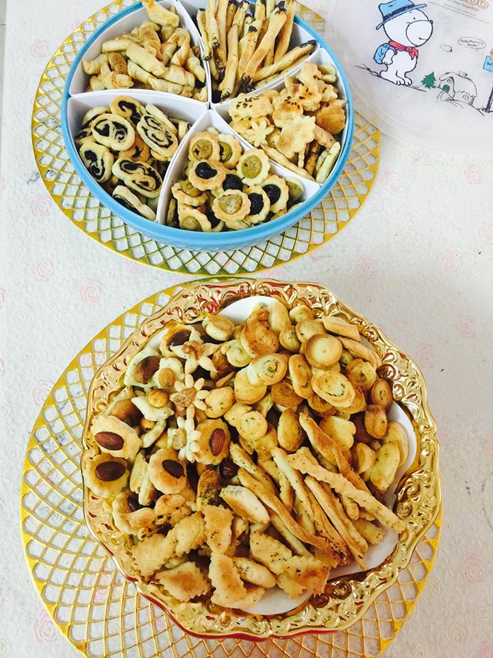 مقرمشات او مملحات صغيره بالجبن والزعتر والمكسرات