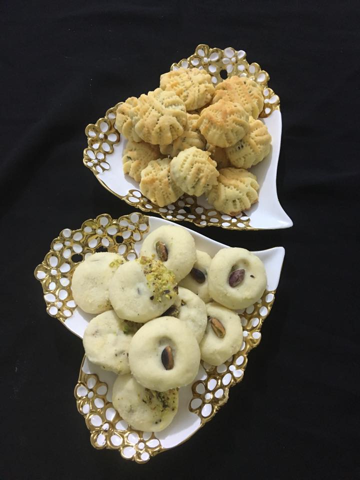 معمول الكيري وغريبة محشية فستق حلبي