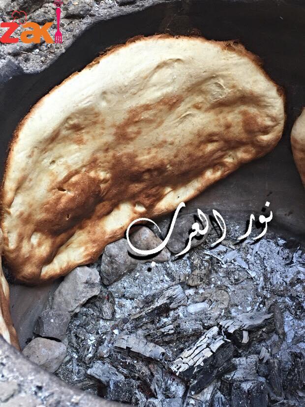 خبز التنور مع كاسة شاي يا محلا أيام زمان