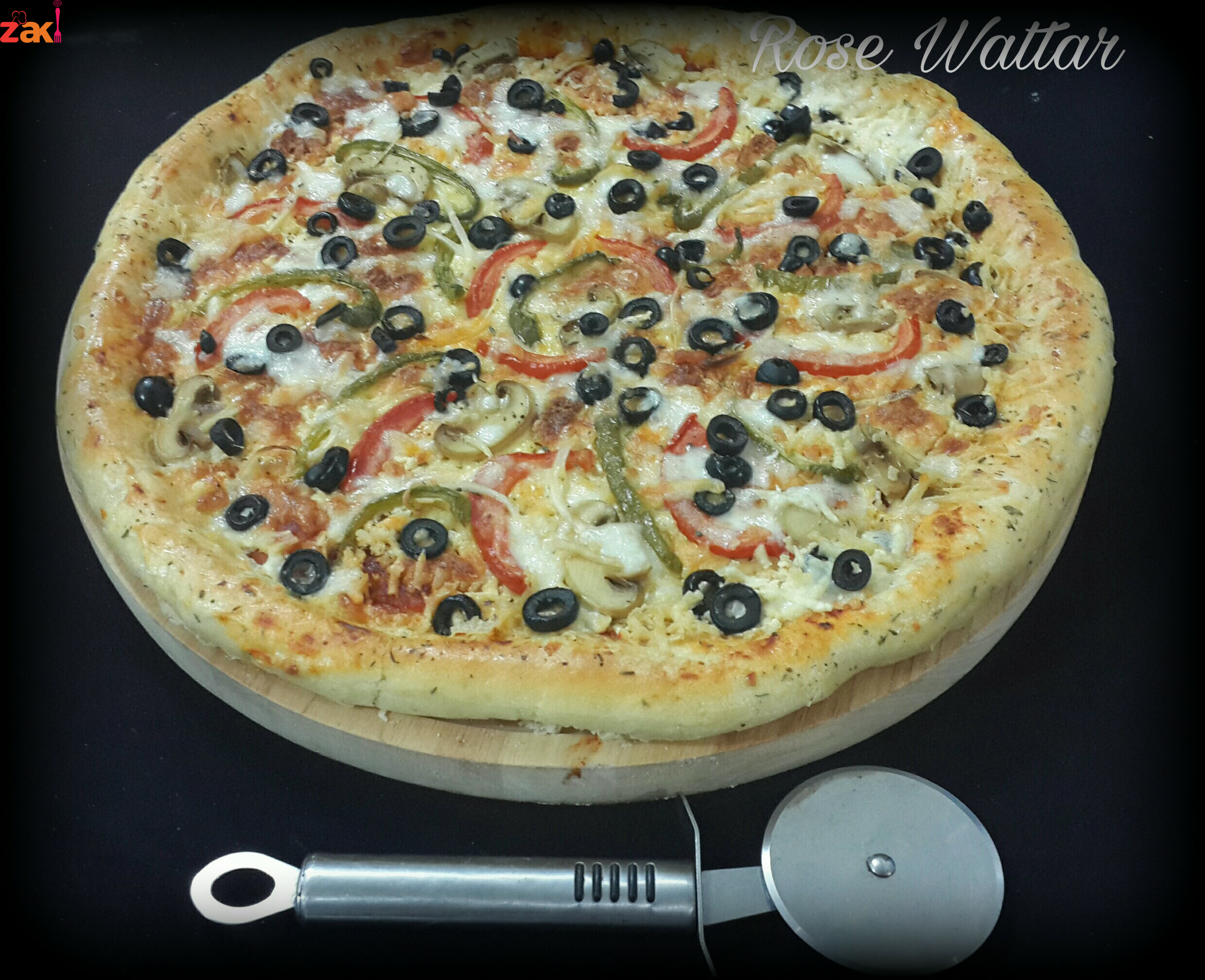 بيتزا ولا اروع اطيب من بيتزا المطاعم