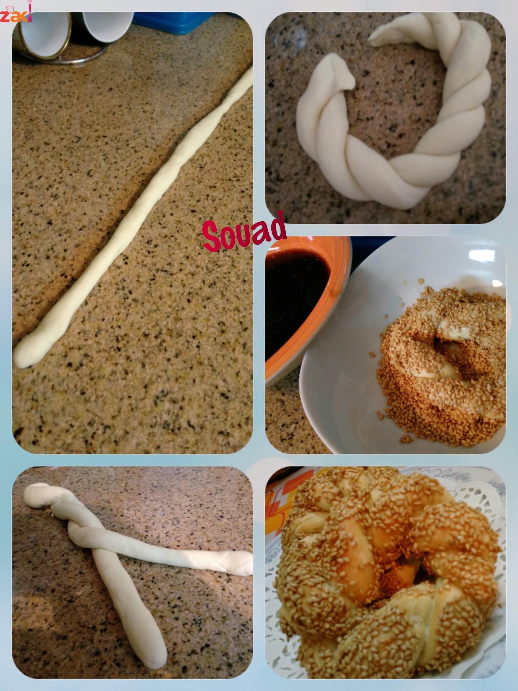 السميت التركي الشهي ليس كأي خبز 