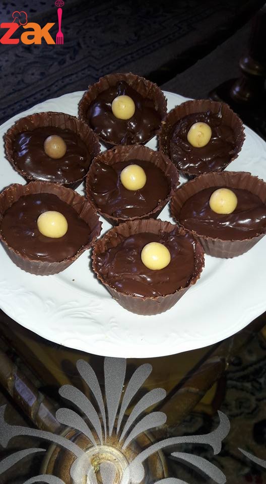 كاسات الشوكولاتة المحشية بالغناش وبسكويت اللوتس ولا أطيب من هيك