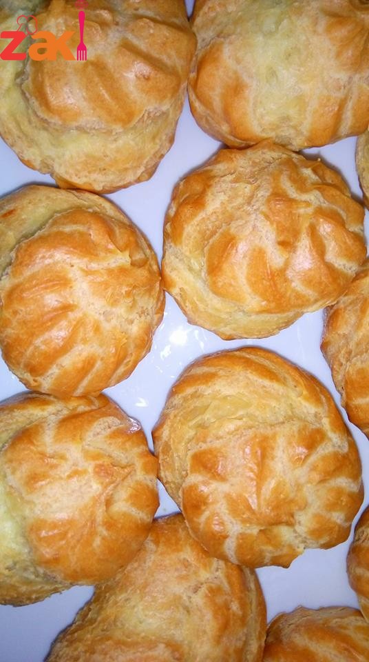 عجينة الشو أو الاكلير على أصولها كتير طيبة و طعمتها روووووعة