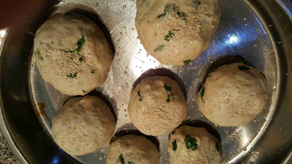 خبز بالجبن والاعشاب