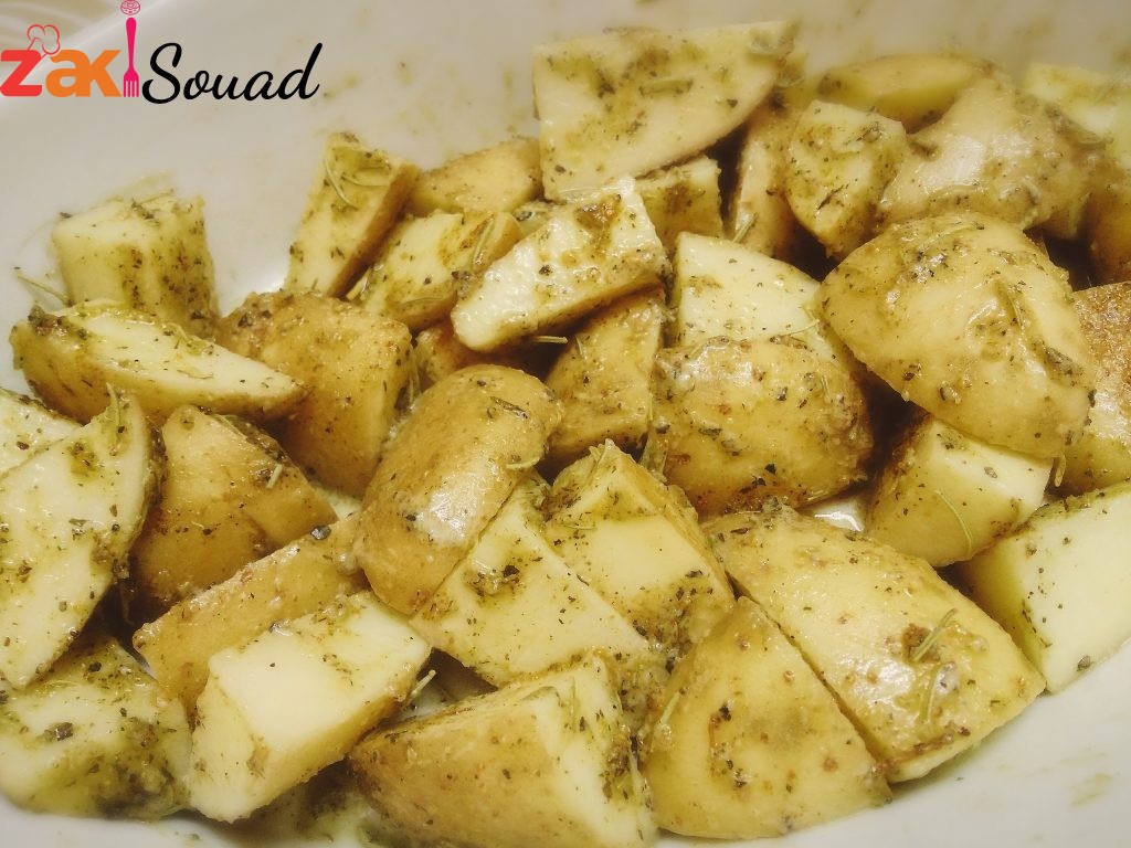 بطاطس مشوية بالاعشاب لتحضير طبخة سريعة وصحية 