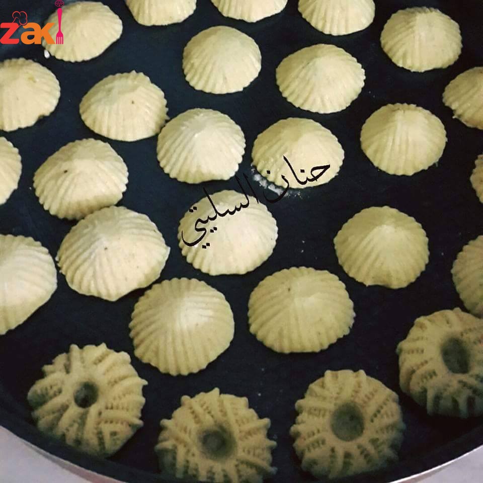 طريقة عمل معمول السميد طريقة شهية و زاكية و مضمونة 