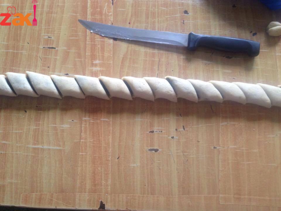 كعك العيد بالعجوه زاكي بشكل مش عادي الصورة بتتكلم