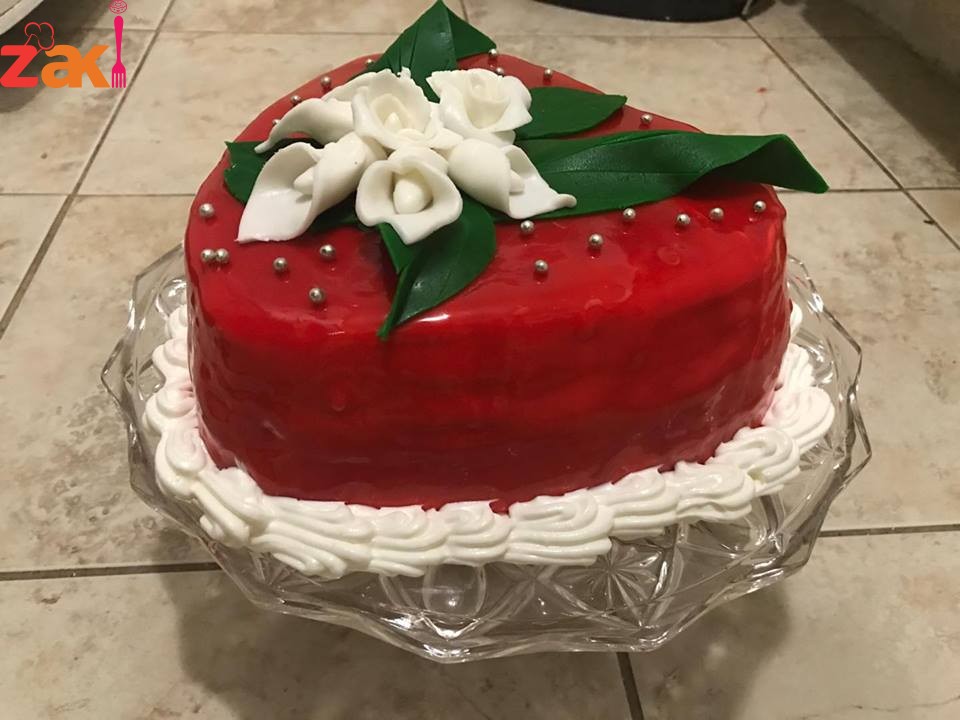 مساء الخير هلا خلصت الكيكه شو رايكن فيها و بالتزيين