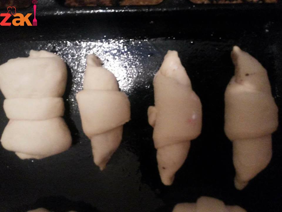 اليوم عنا وصفة من وصفات عالم المعجنات الفرنسية وهي الكرواسون 