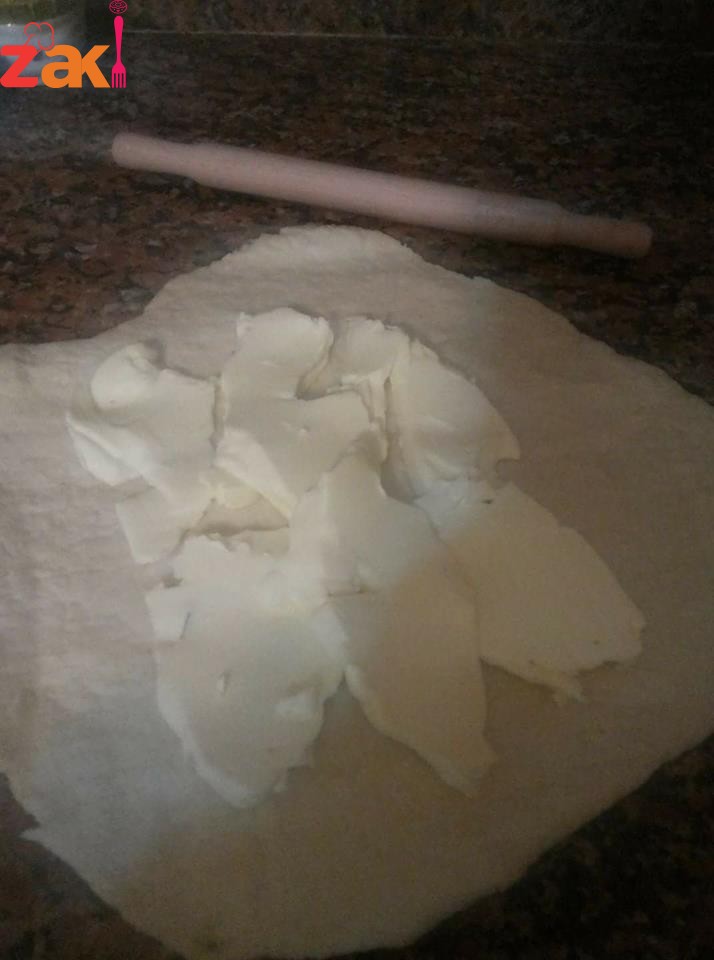 اليوم عنا وصفة من وصفات عالم المعجنات الفرنسية وهي الكرواسون 