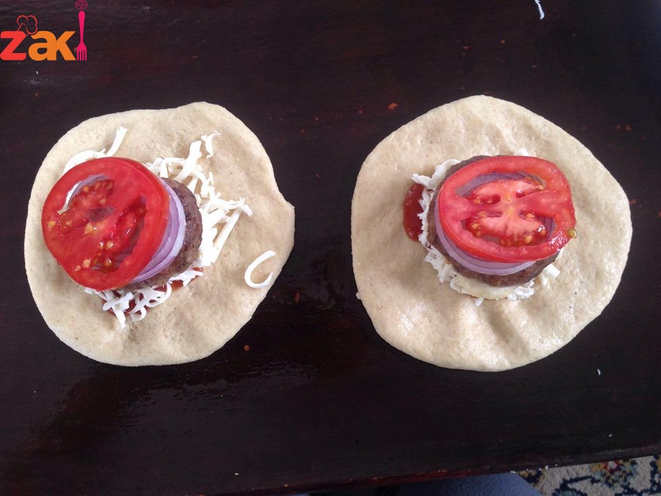 طريقة عمل فطاير البرجر بفخد الدجاج شغل مطاعم خمس نجووووم