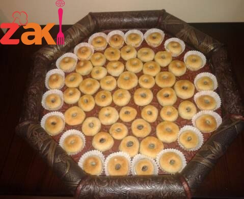 انجح و ازكى طريقة كعك بالسميد بحشوة التمر و الجوز و الفستق الحلبي 