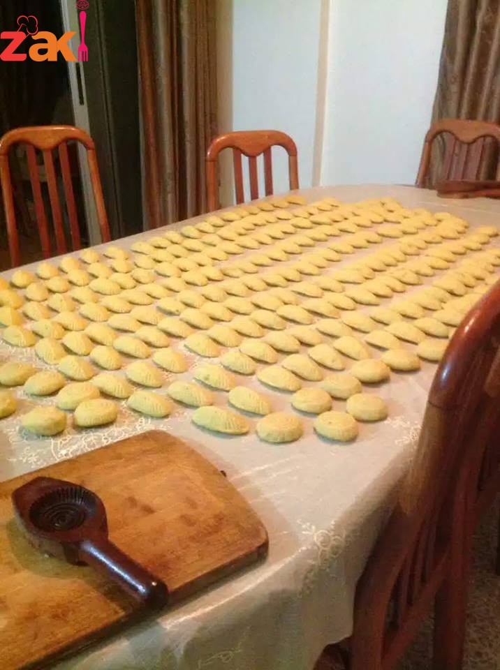 المعمول بالفستق والتمر بطريقة روووعة لا تفوتكم يا عسولات