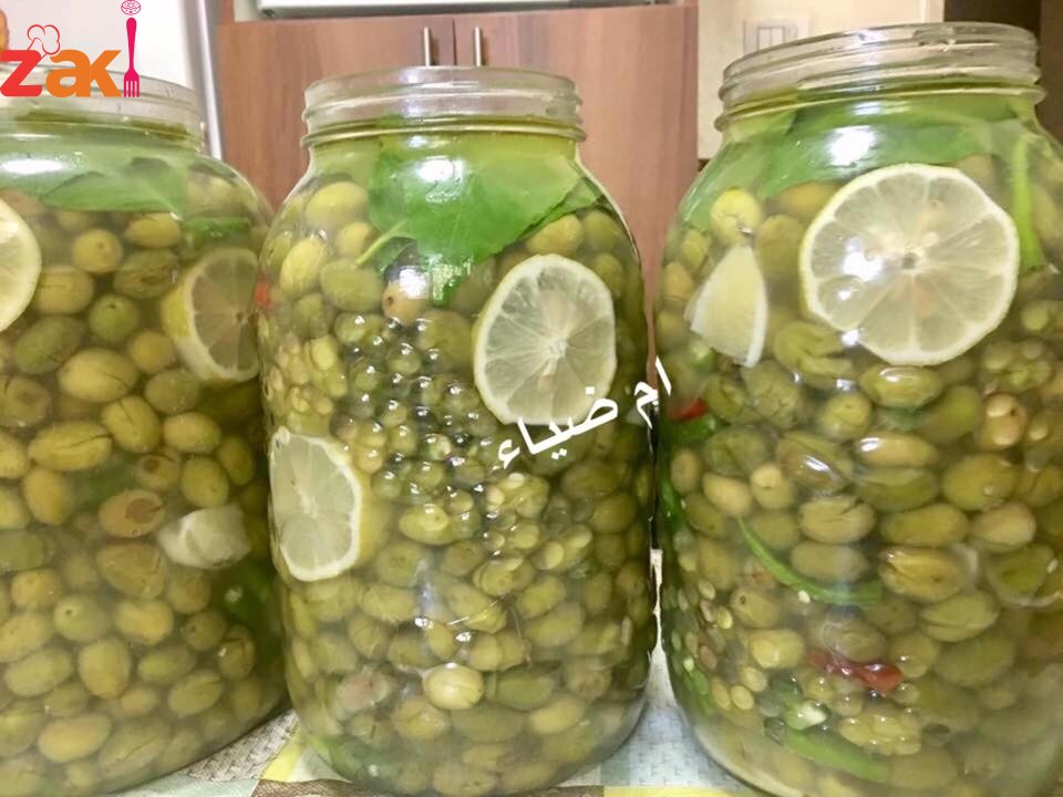 طريقتي في تخليل الزيتون بضلها من السنة للسنة شجعوني لأنزل الطريقة كاملة 
