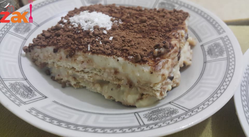 جبت معي حلو كتير سهل وموجود بكل بيت مهلبية بالبسكوت