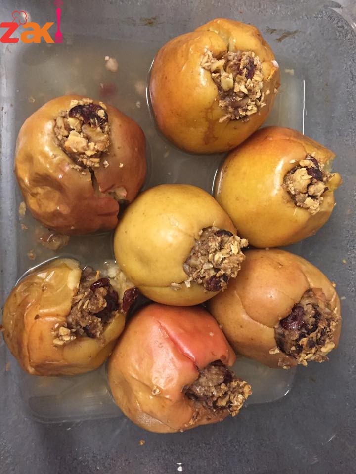 التفاح المحشي بالشوفان والجوز هذه الوصفة من الثقافة الأمريكية صحية مية بالمية