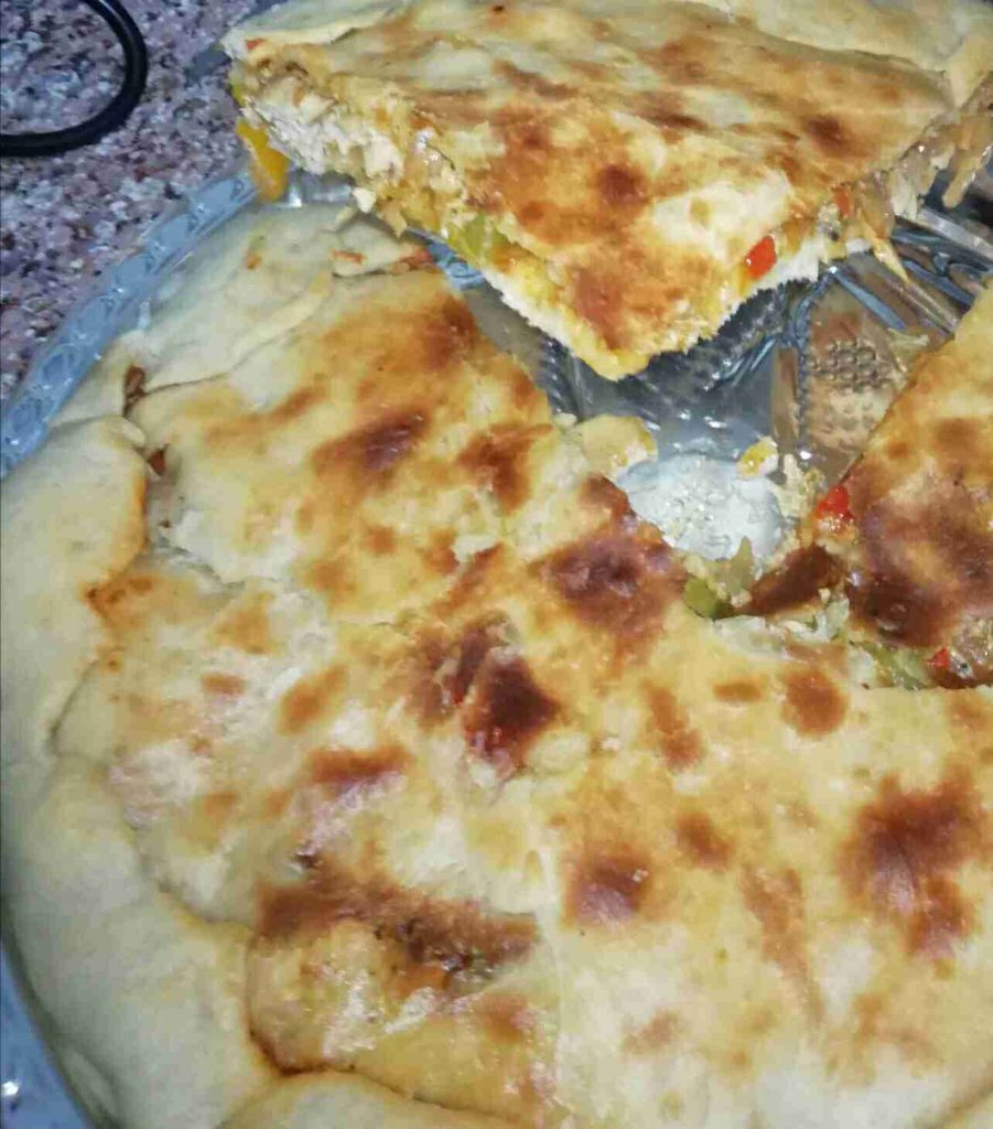 فطيرة الدجاج او العجينه بالفاهيتا👍👍طعم ولا اروع😋😋