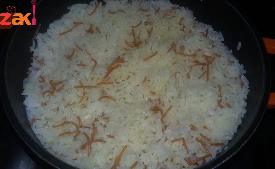 طريقة عمل الفول الاخضر باللبن مع ارز بشعيريه