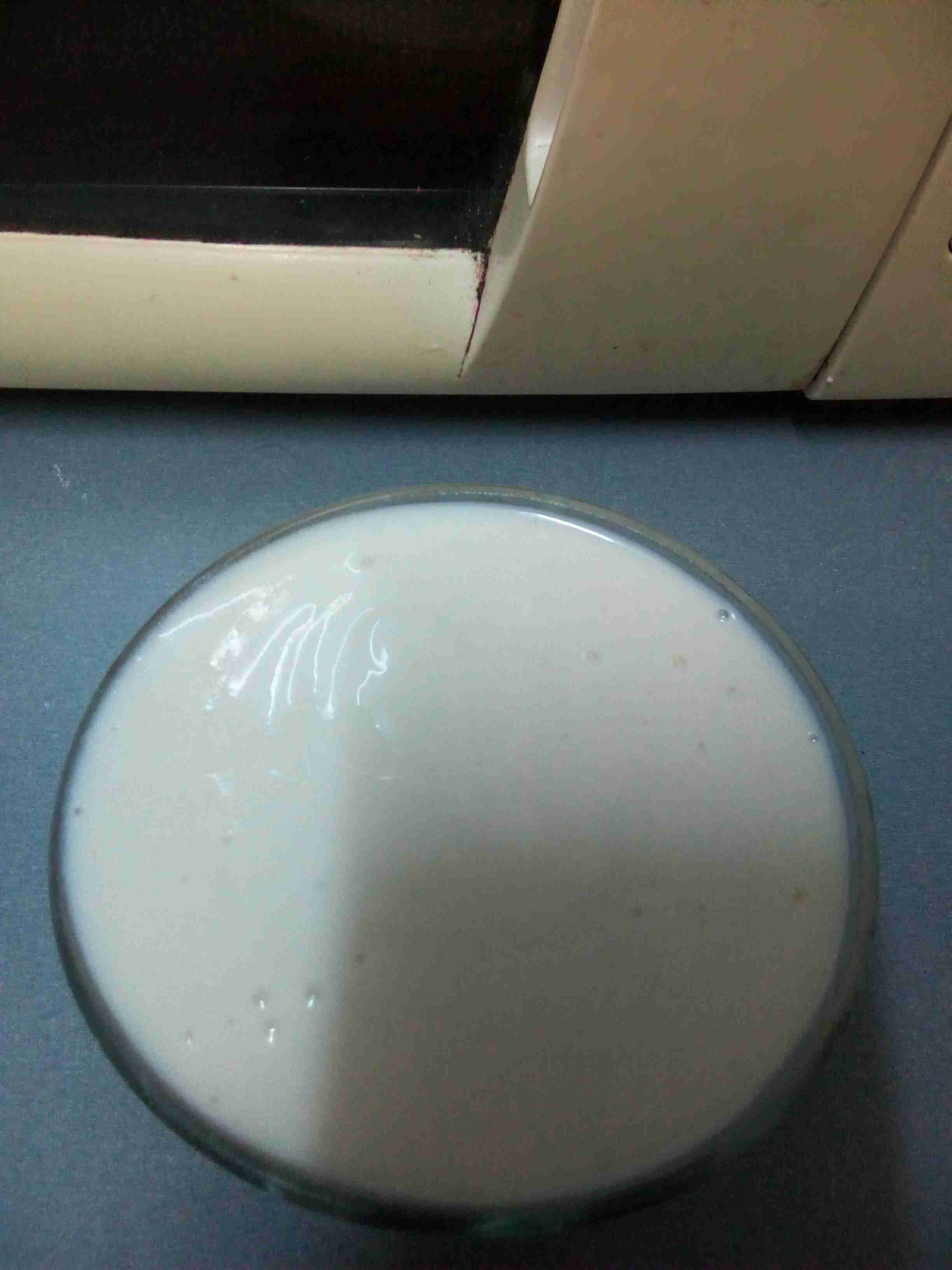 مثومة ملكة المقبلات