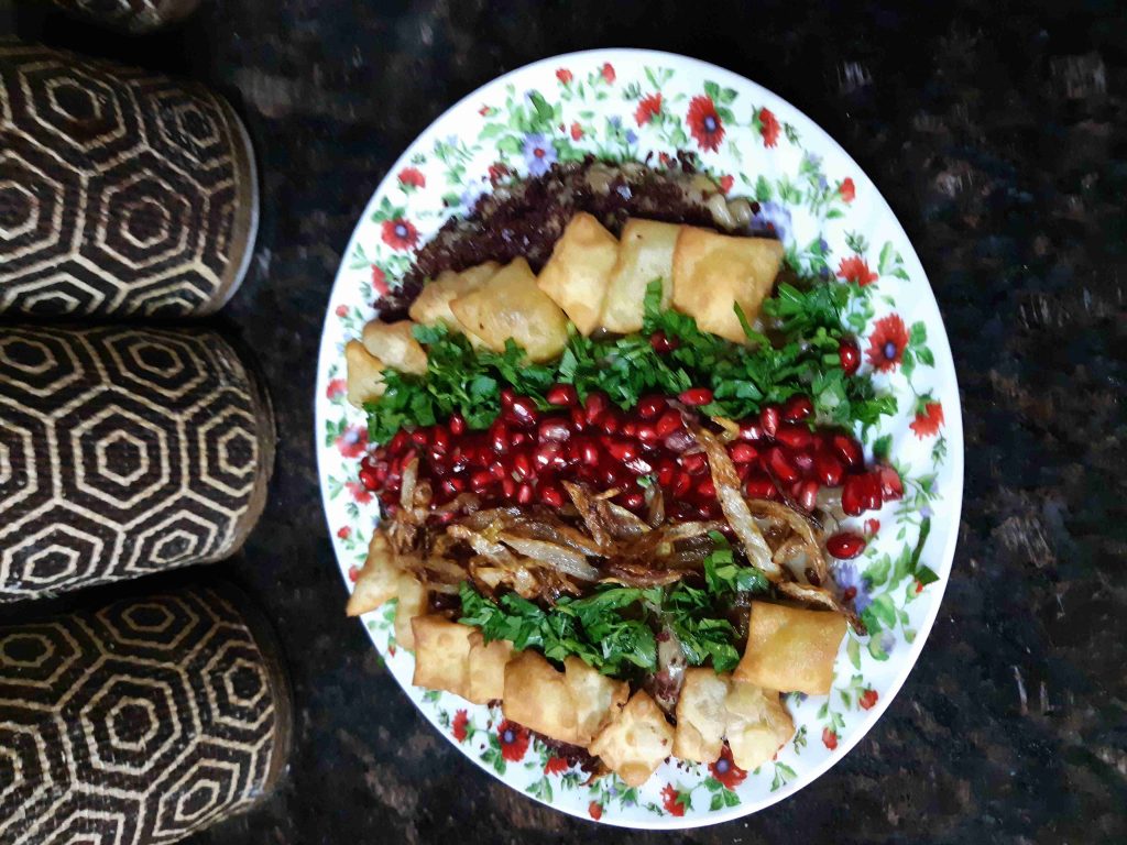 حراق اصبعوا بالسوري ورقاق وعدس باللهجة الفلسطينية ومجدرة 