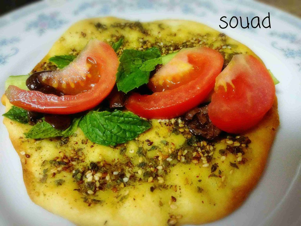 سلسلة طبخاتي المصورة مع souad hosna الوصفة الخامسة:مناقيش الزعتر