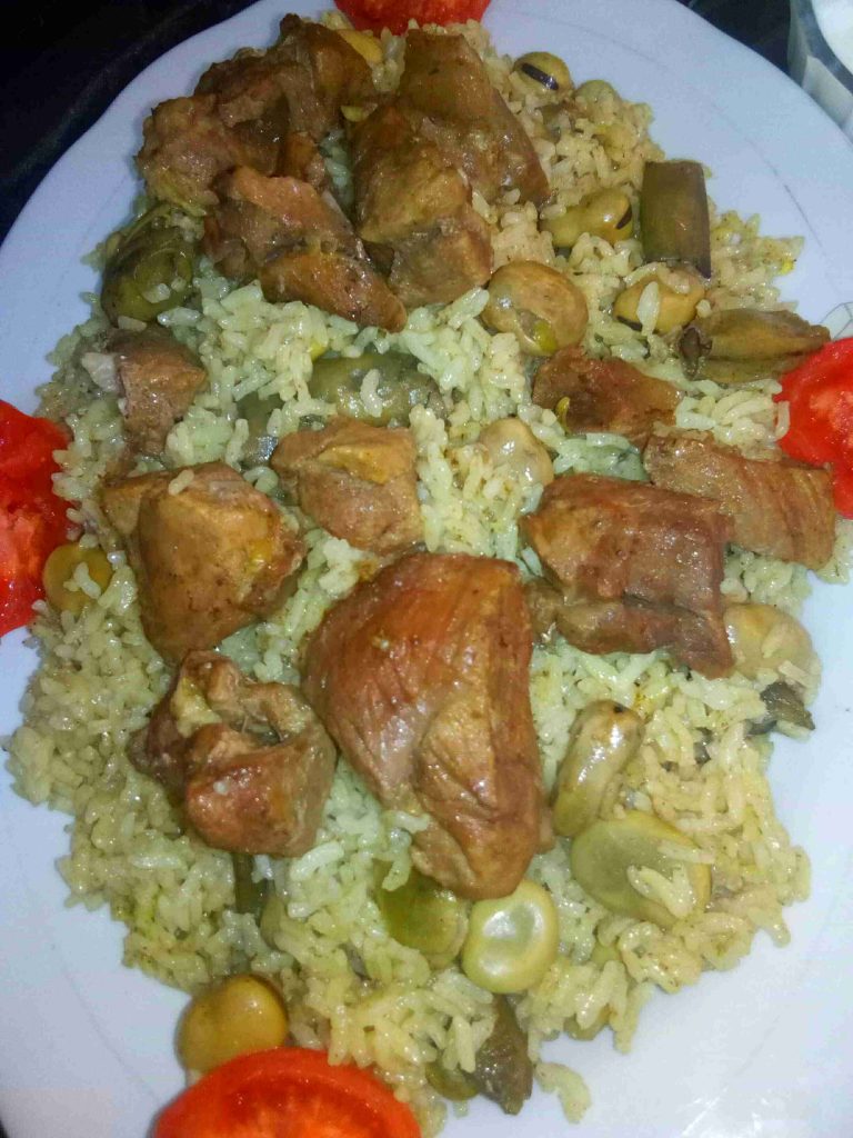 مقلوبة الفول باللحمة الشهية