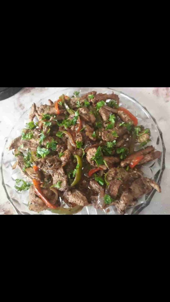 فاهيتا الدجاج..... #ملكة_رمضان..... من أطيب أطباق الدجاج الفاهيتا...كثير طيبة وشهية...ومتأكدة لما تجربوها راح تعتمدوها على طوووول يا ملكات زاكي....