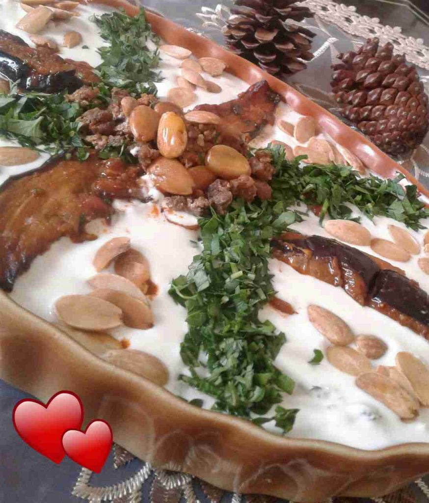 فتة المكدوس بطريقة سهلة ومن غير فرن ملكة الأكلات السورية