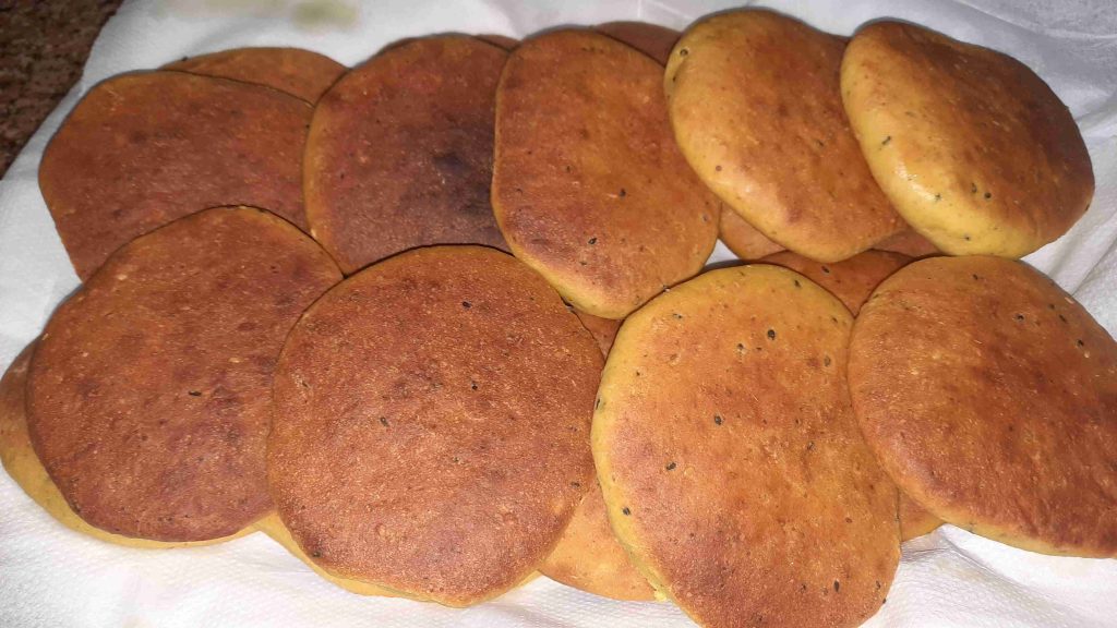 طريقة القراص المحلا او خبز العيد دورة طبخ ٥