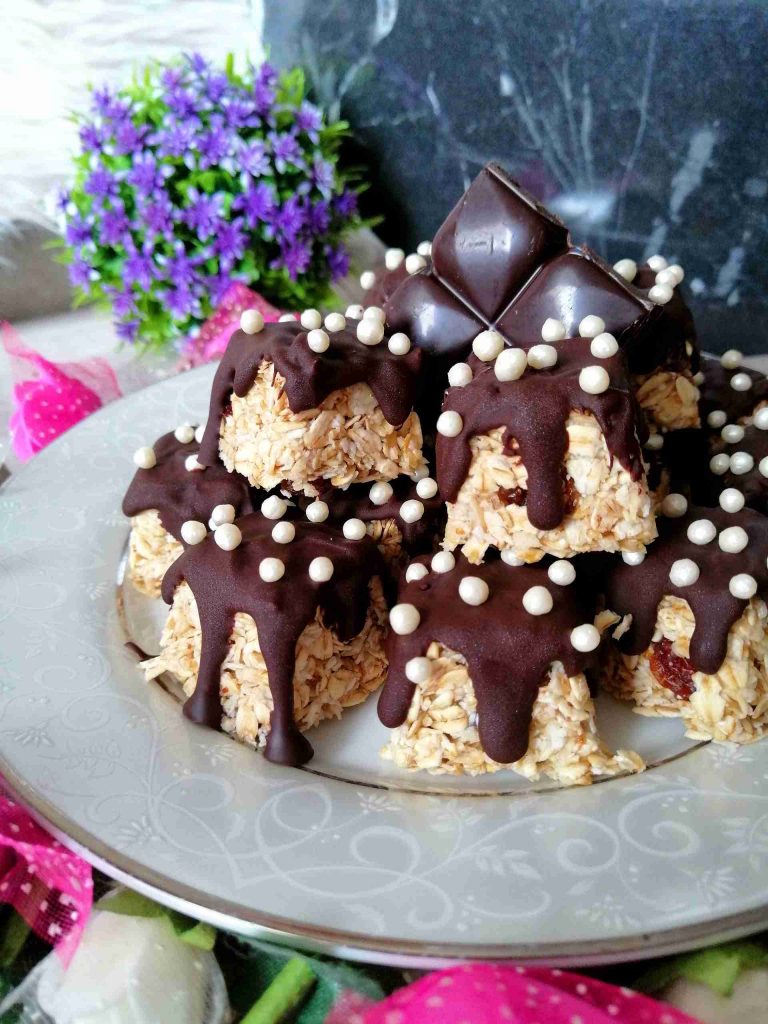 جرانولا الشوفان بالتمر والزبيب على طريقة المبدعة ام مصطفى