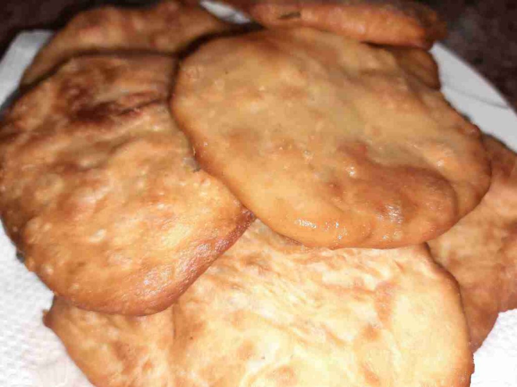 الخبز البوري الهندي خبز المطاعم اللذيذ ملكة المطبخ